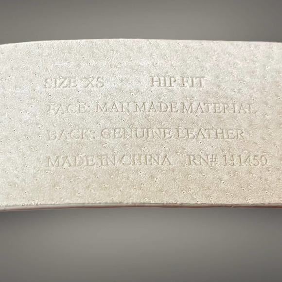 White House Black Market Women’s White Leather Floral Embroidered Hip Belt - XS - Picture 5 of 8